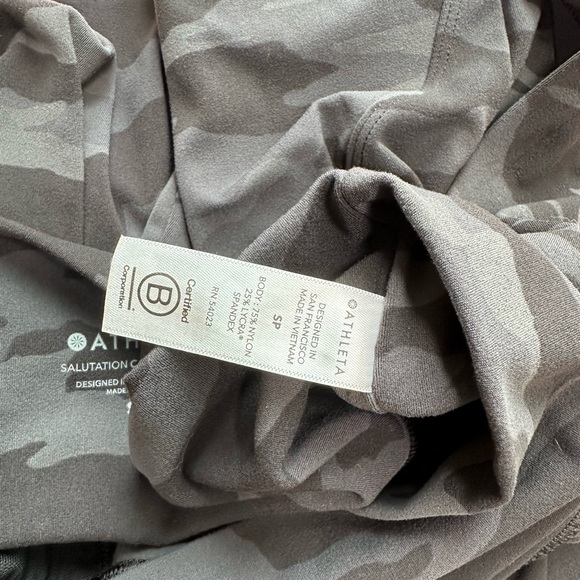 Athleta salutation high rise jogger - Picture 2 of 6